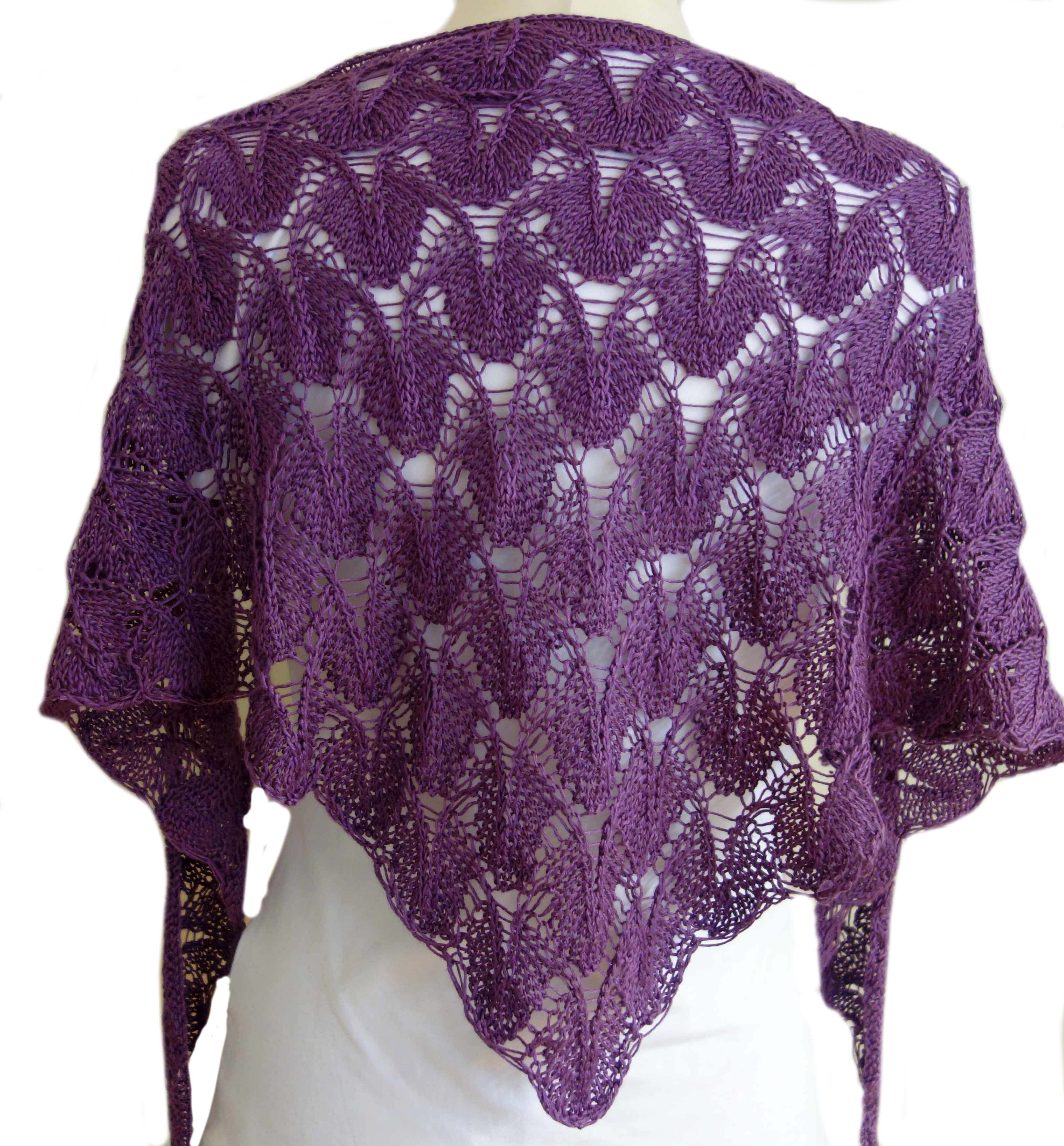 Modell 22032  Dreiecktuch Cool Linen - Anleitung gratis